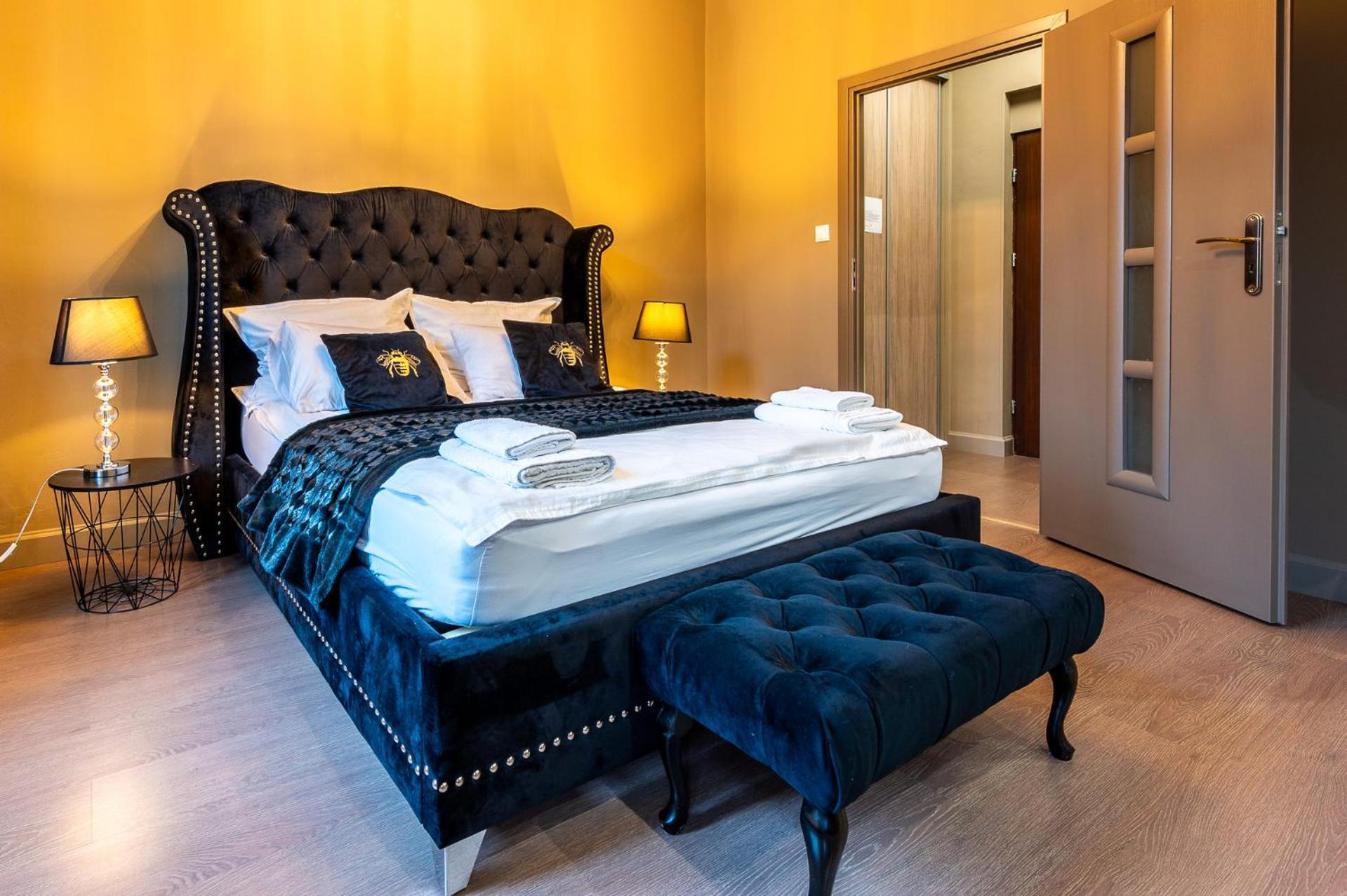 Apartamenty Przy Dworcu Пшемишъл Екстериор снимка
